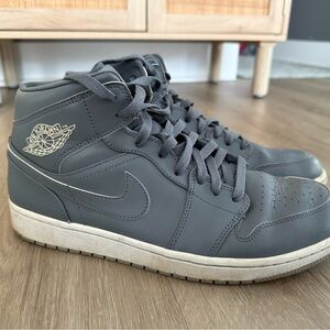 Air Jordan 1 Mid Retro Cool Grey